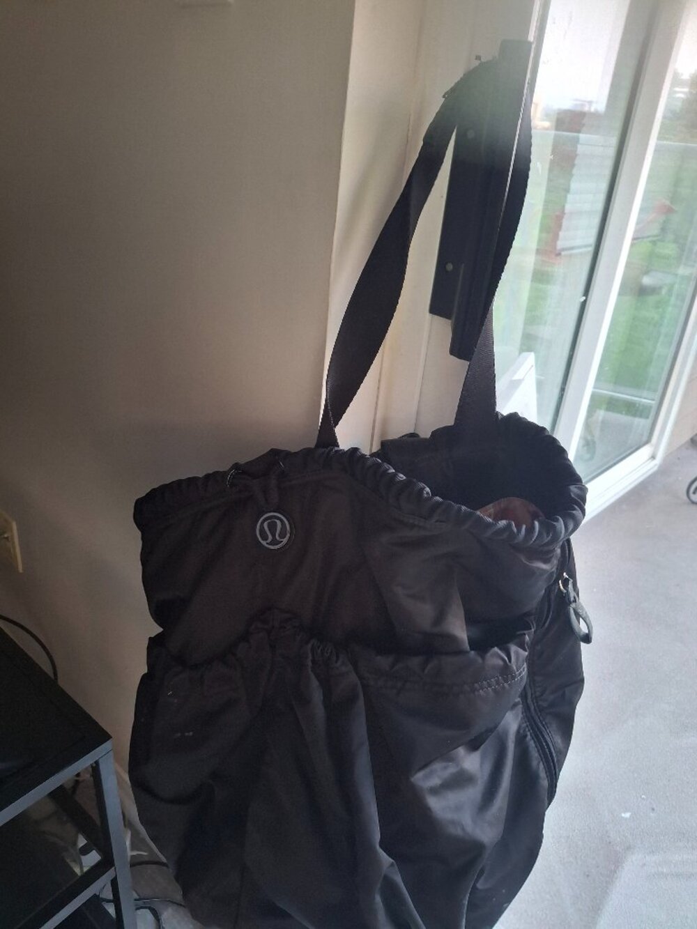 Lululemon duffle bag black